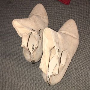 JustFab Shoes - Good condition JustFab Shoes - Good condition